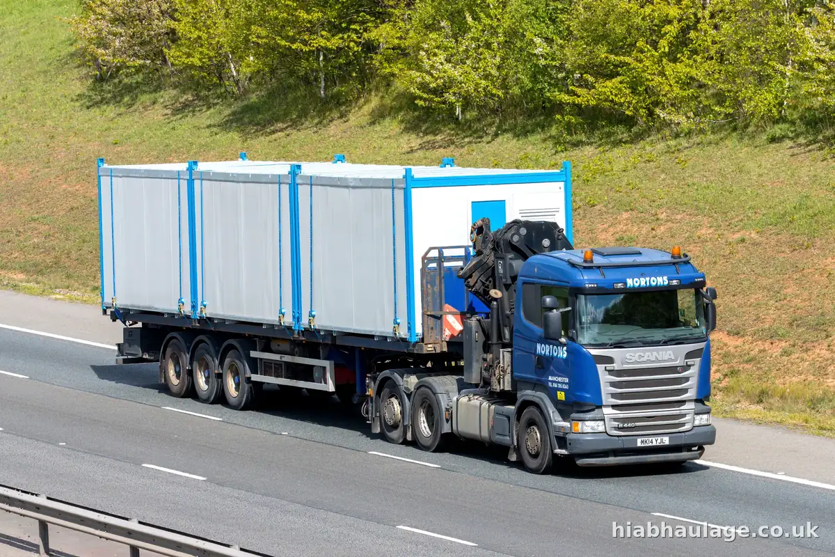 Artic HIAB carrying cabins near Milton Keynes Artic HIAB carrying cabins near Milton Keynes